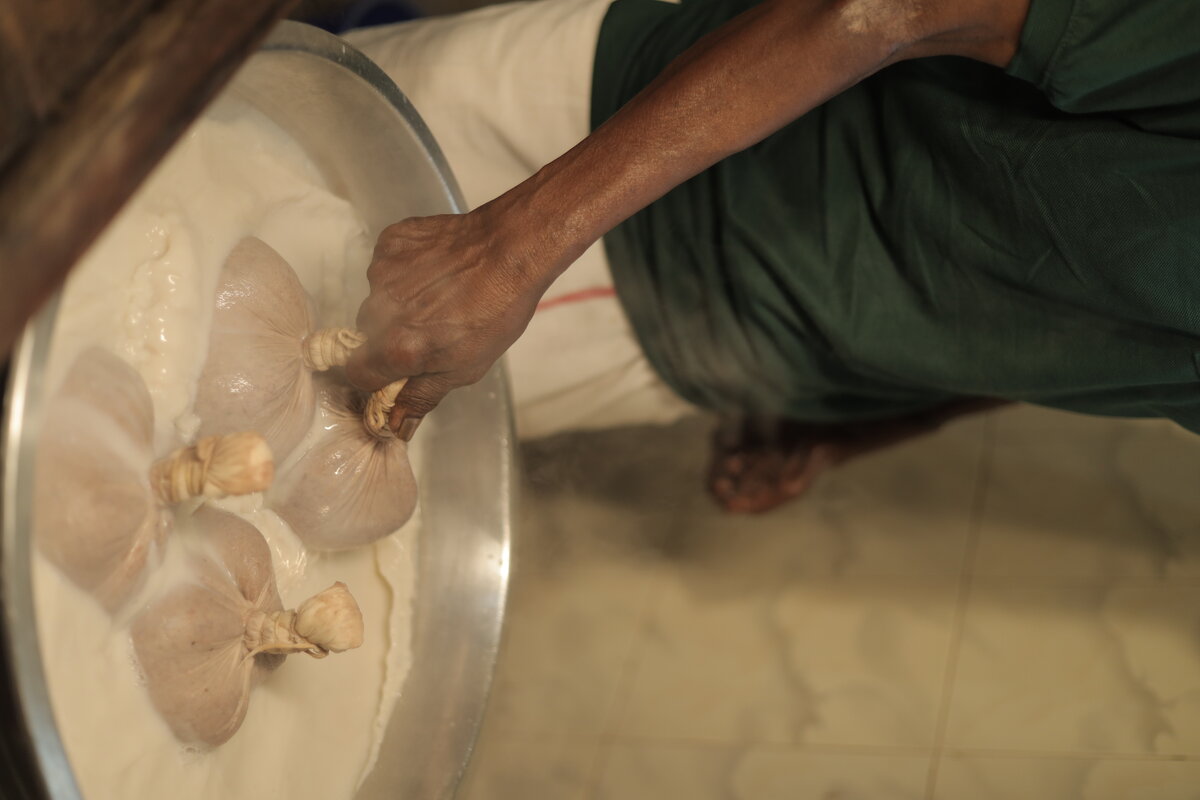 Traditional Kizhi therapy at Agasthya